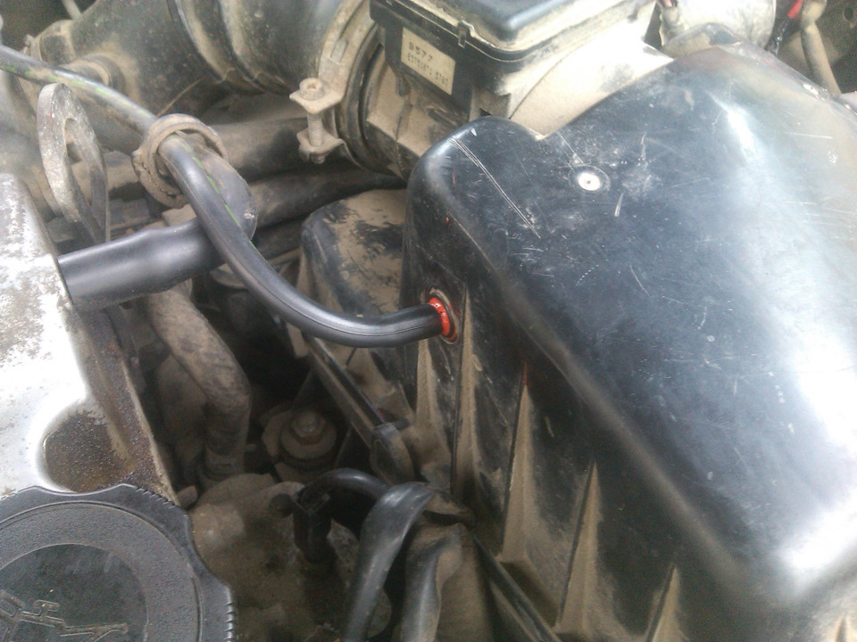 Трубки вакуумної системи двигуна mazda 626 ge 2