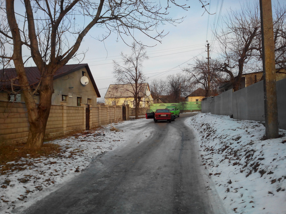 Переїхали в гараж друга) 5