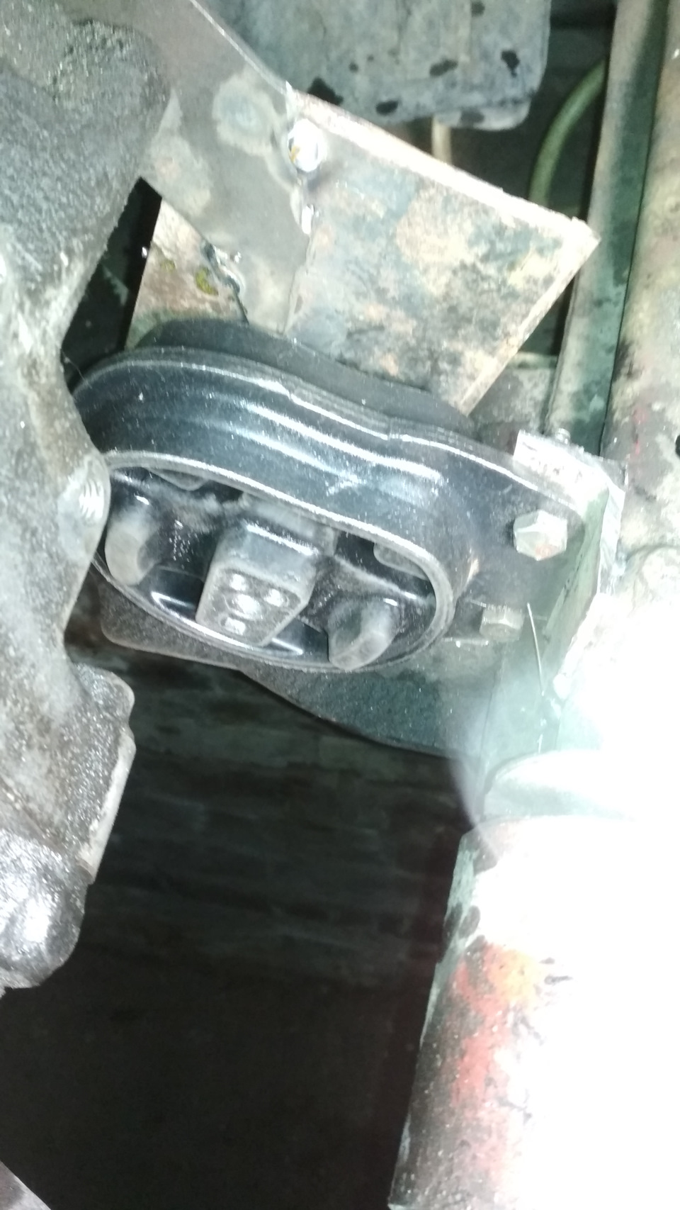 Подушки двигуна mazda 626 gc 1