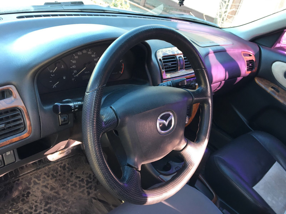 Руль від Mazda 323 1