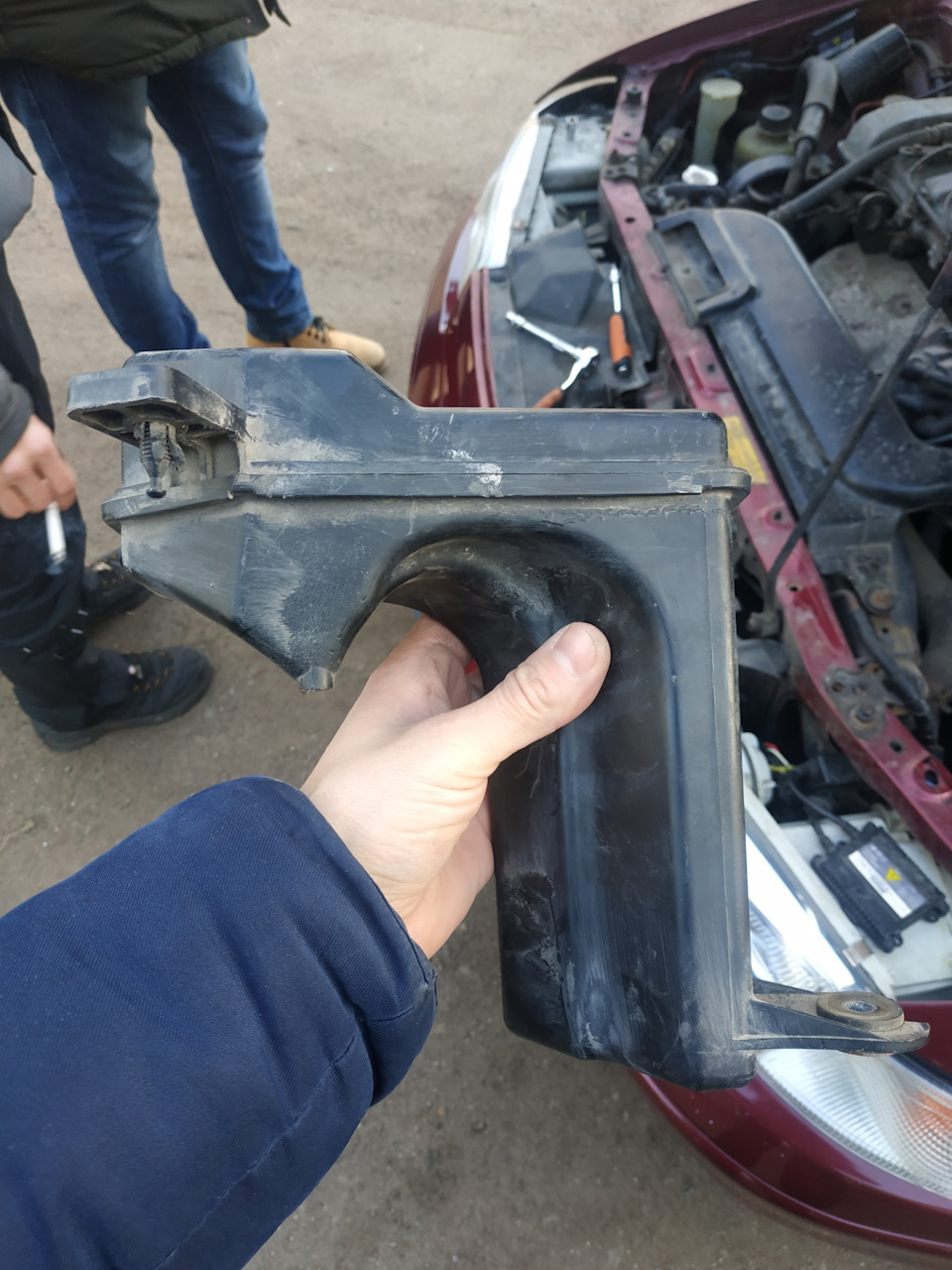Заміна повітряного резонатора 3
