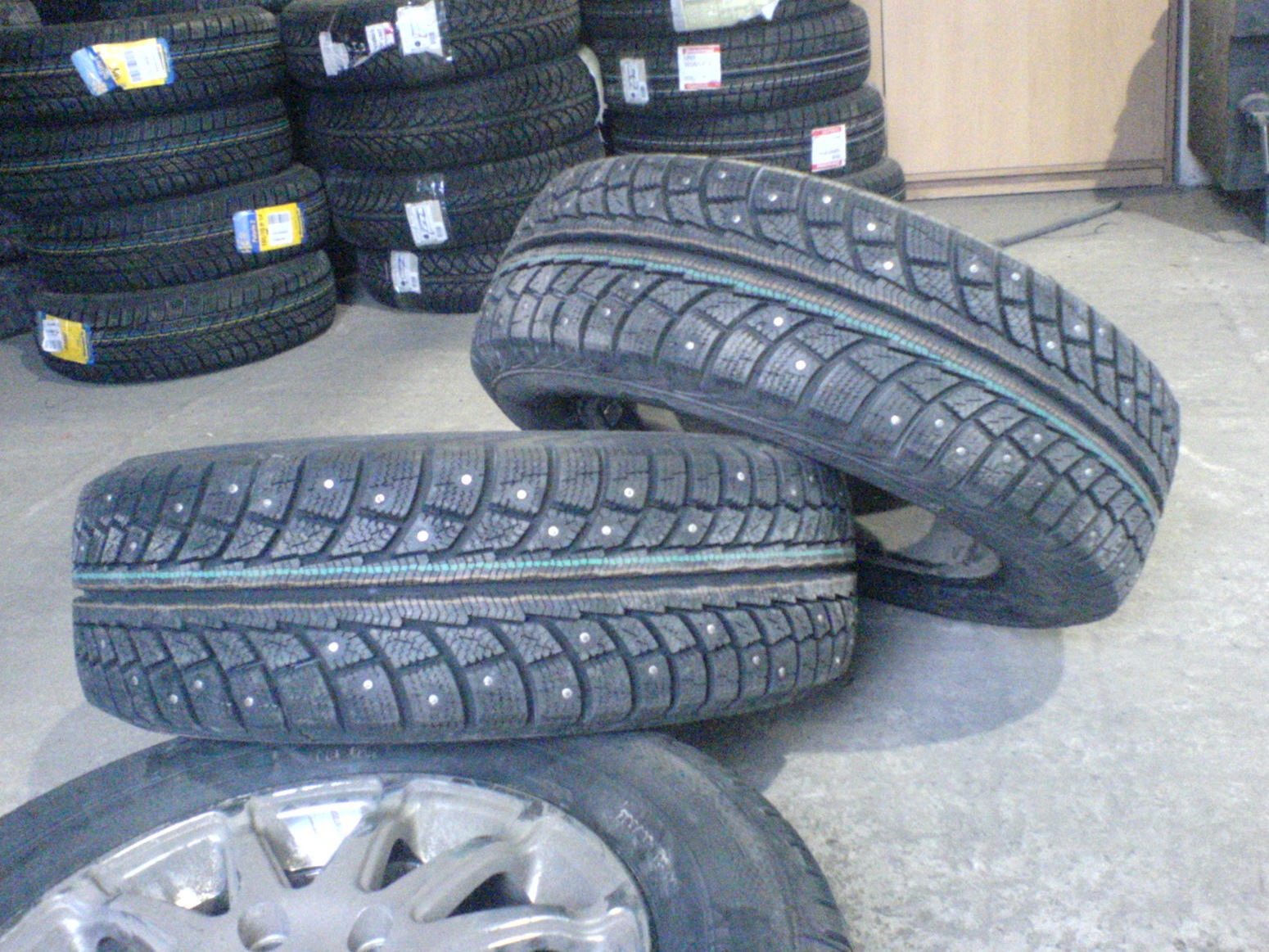 205/65R15 94T — Gislaved Nord Frost 5 шип Made in Germany (Зима) 1