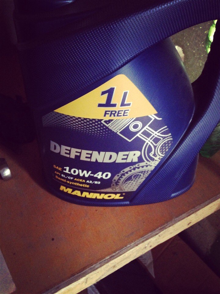 Моторна мастило Mannol Defender 10w-40 1
