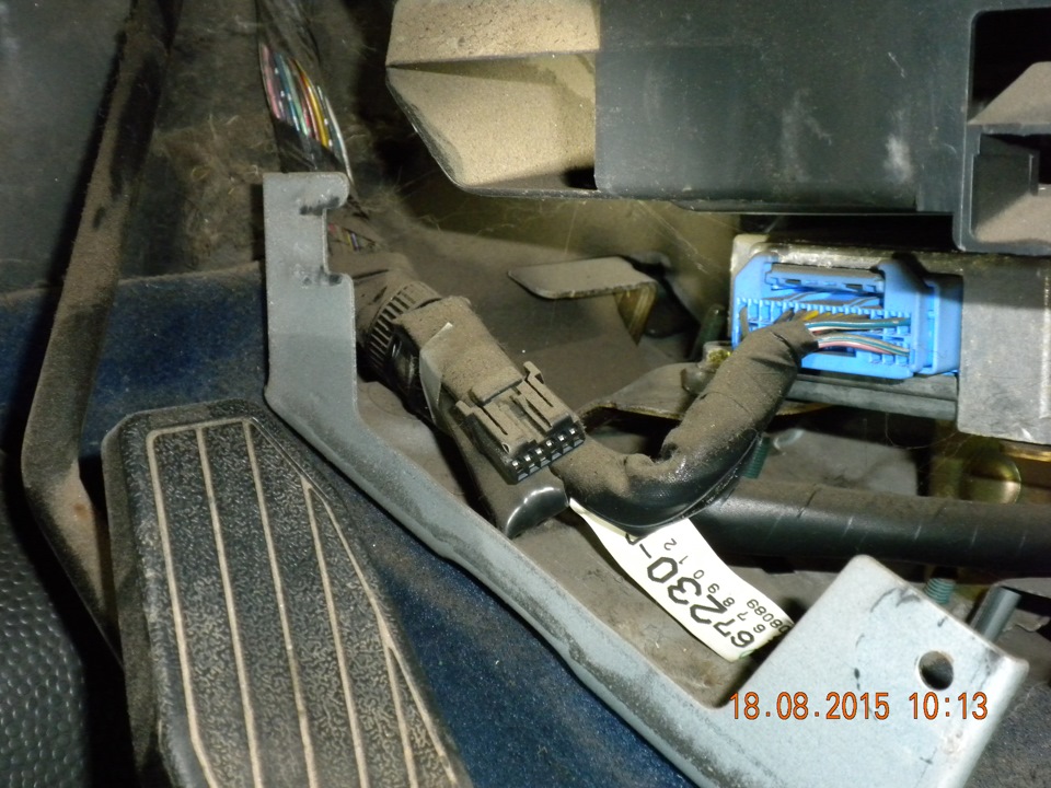 Де знаходиться ЕБУ (ECU) в 626 GF дорестайл? 1