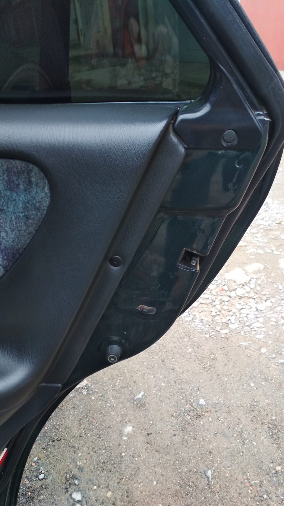 Демонтаж карток салону Mazda 626 GF 4