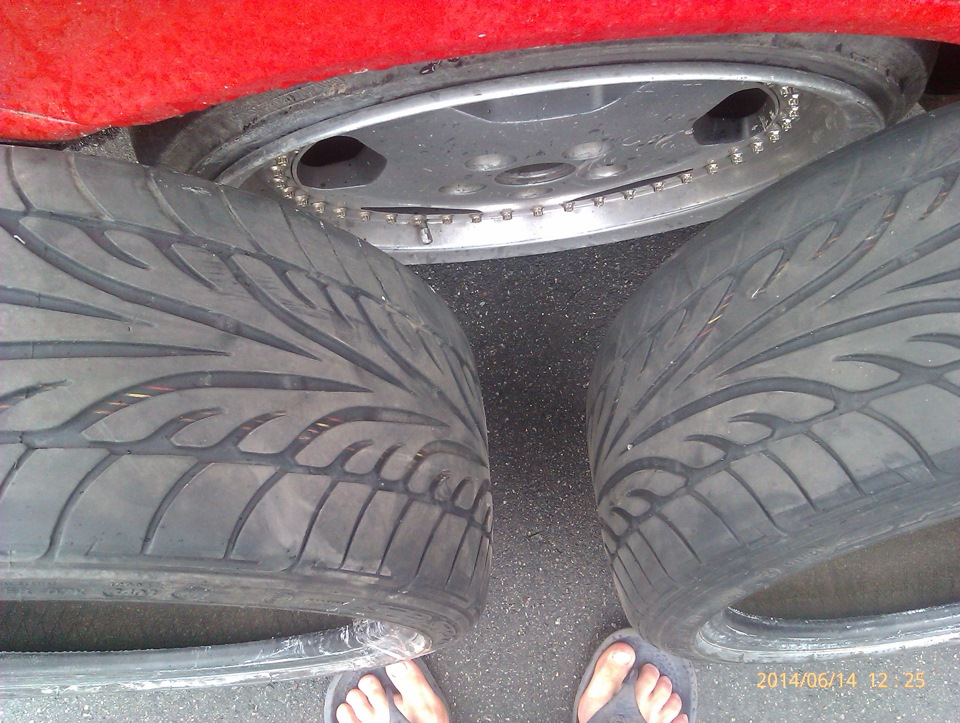 нова гума DUNLOP 205\40\17 3