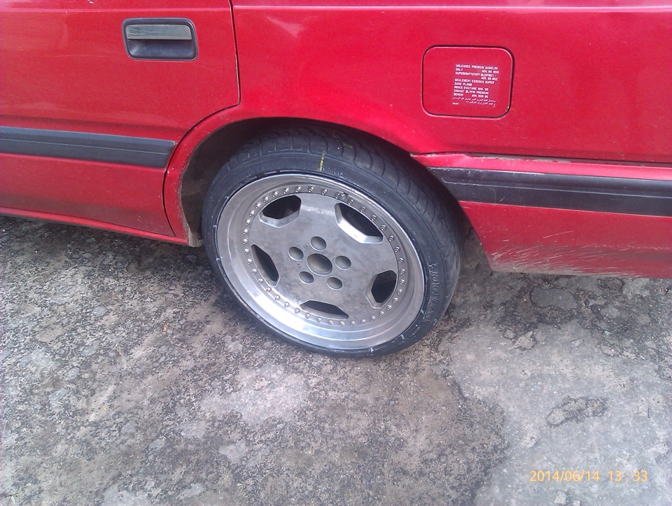 нова гума DUNLOP 205\40\17 5