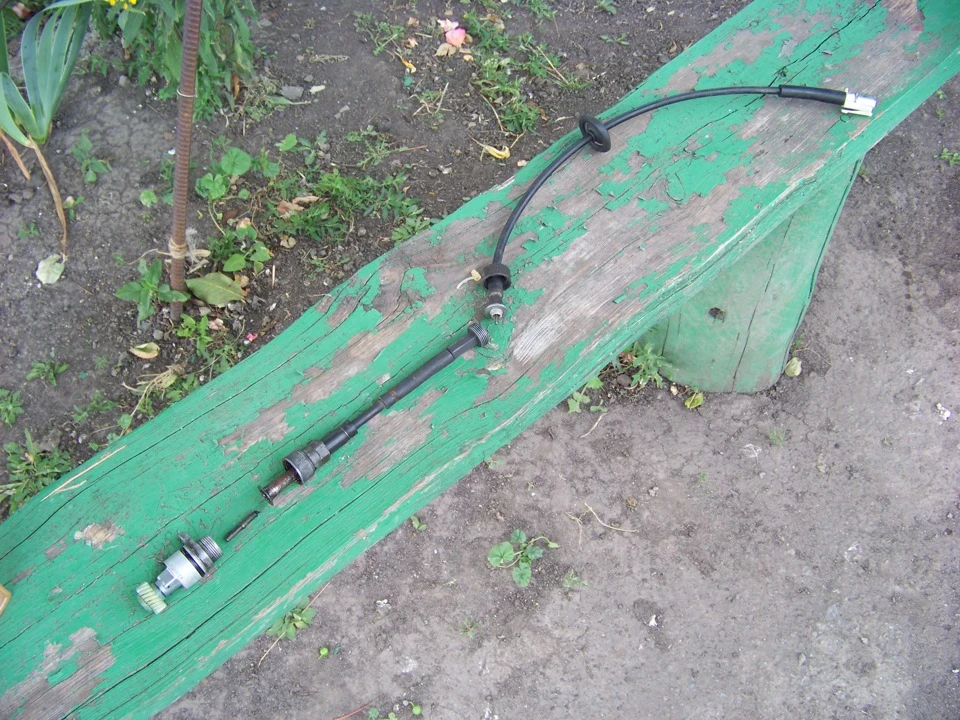 Тросик спідометра