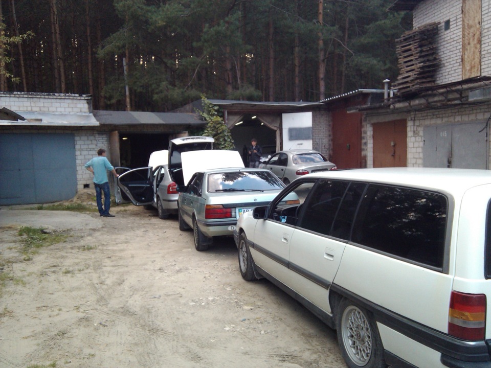 Гараж, вихідні в гаражі... 3