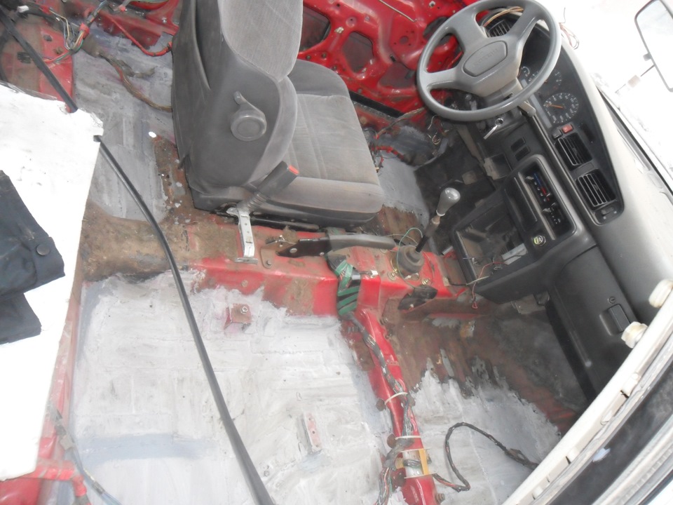 Боротьба з корозією. Перша перемога. Днище, пороги, арки відбиті у ворога 4