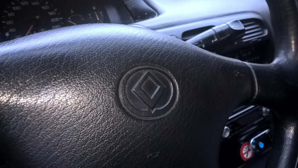Шукаю значок на маску 1991р, а також шильдик Mazda на кришку багажника. 2