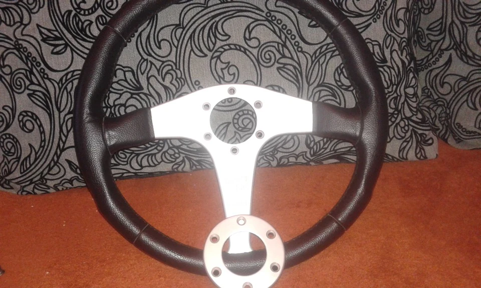 Руль MOMO Racing Line 1994.