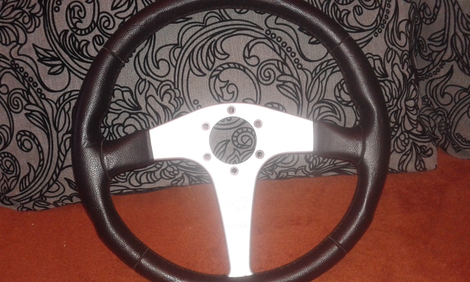 Руль MOMO Racing Line 1994. 2