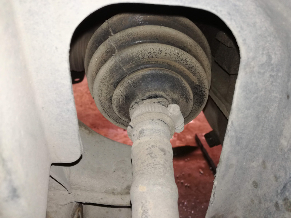 Пильовик шрусу GKN-Spidan і сальника коробки Hyundai/Kia 2
