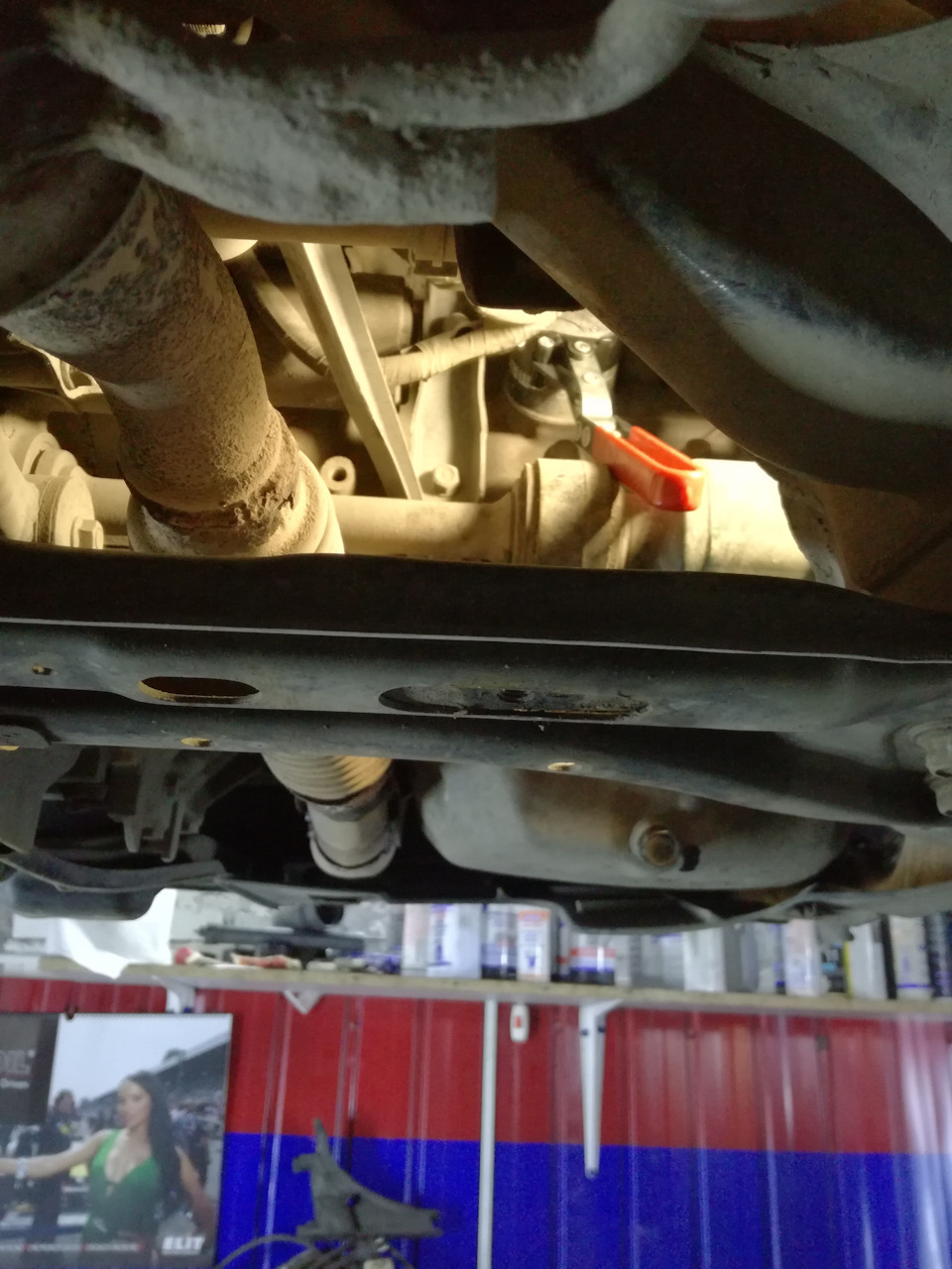 Заміна масла 5W30 Special Tec AA Liqui Moly 2