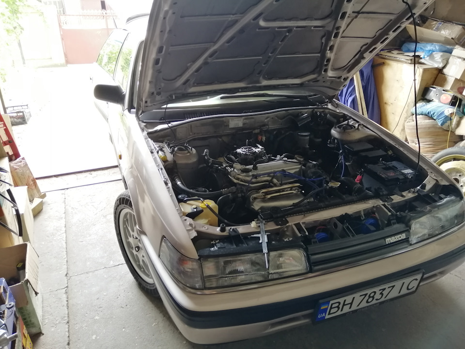 |Вихідні Mazda`вода: Довгоочікувана установка ГБО. Замок багажника. Гайка кріплення двірника| 1