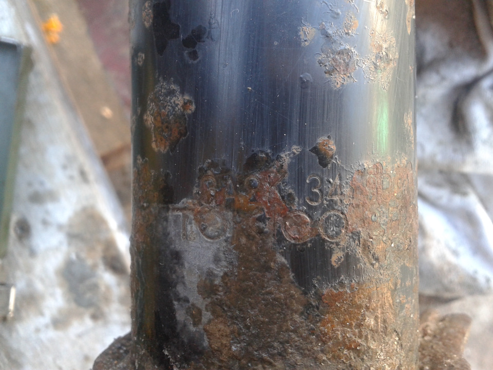 Треснула передня ліва пружина 3