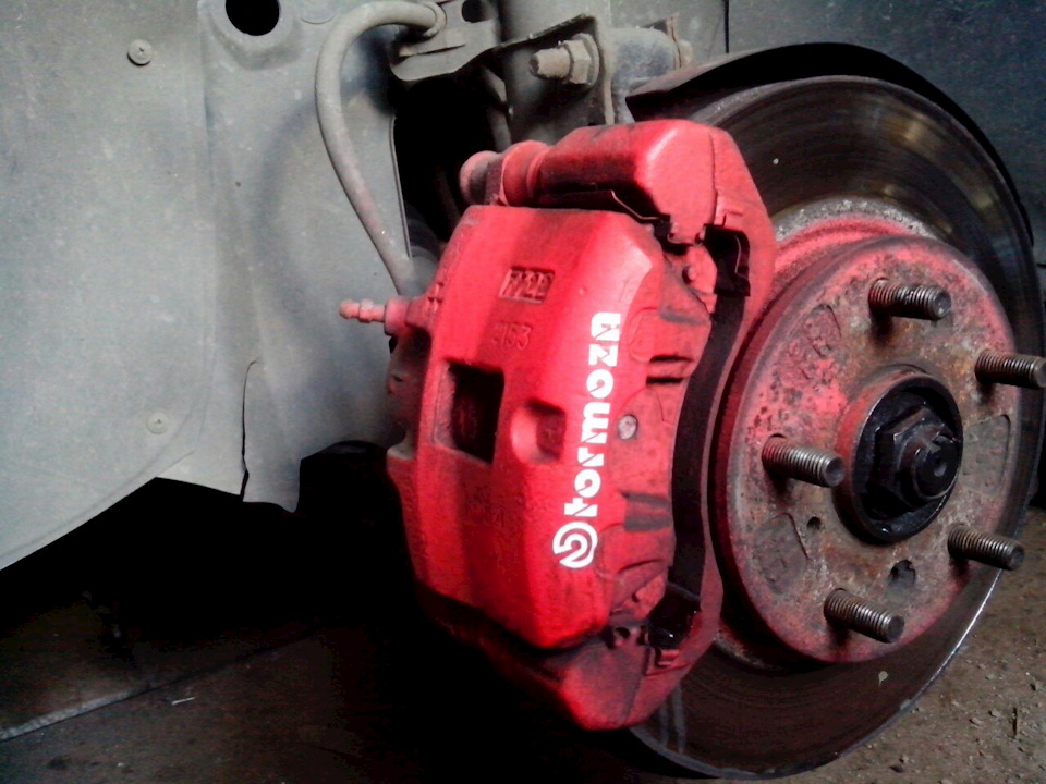 у всіх brembo, а у мене tormoza 2