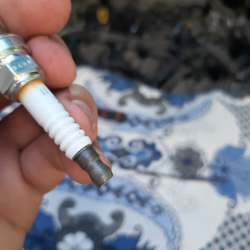 NGK ILKAR7L11 через 10 тис. км! 4