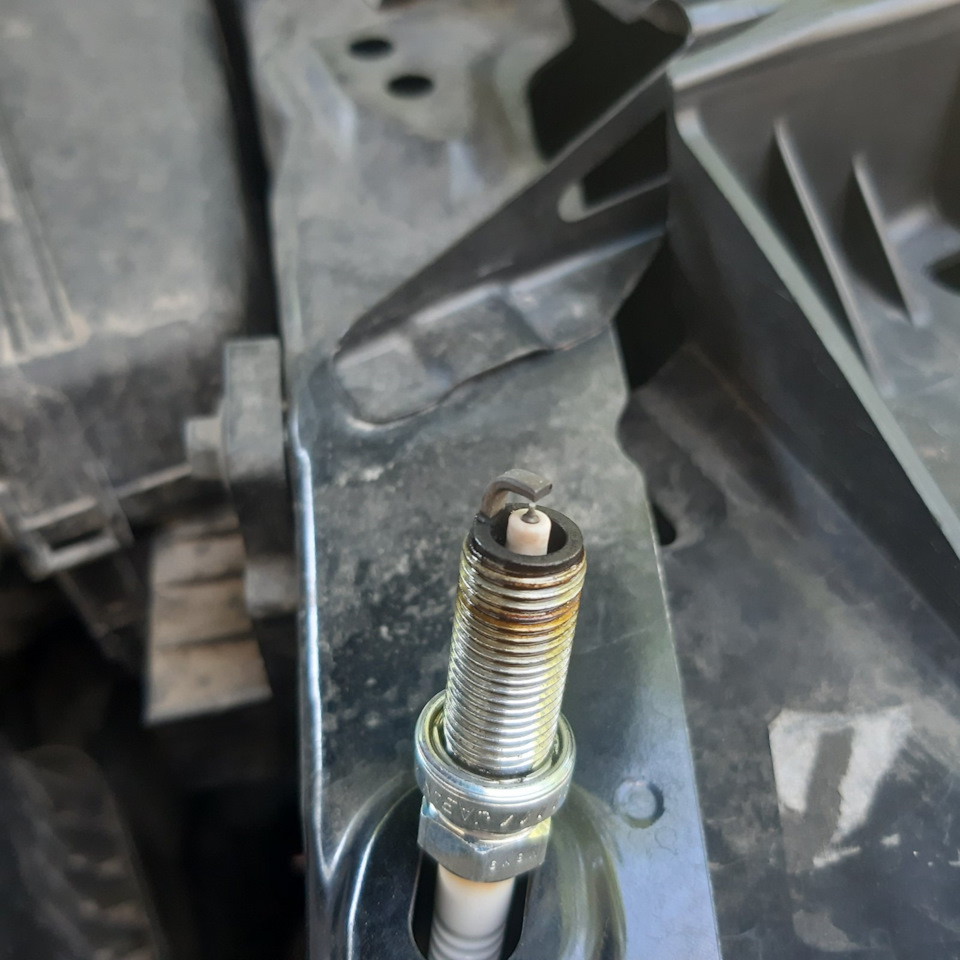 NGK ILKAR7L11 через 10 тис. км! 5