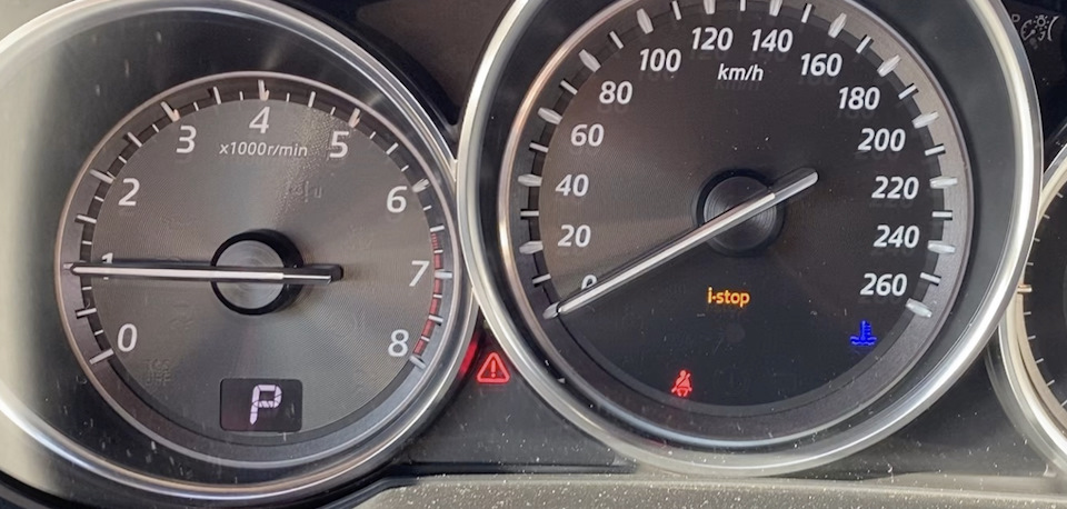 Головна попереджувальна сигналізація та I-STOP (оновлено) = акумулятор, що вмирає 1