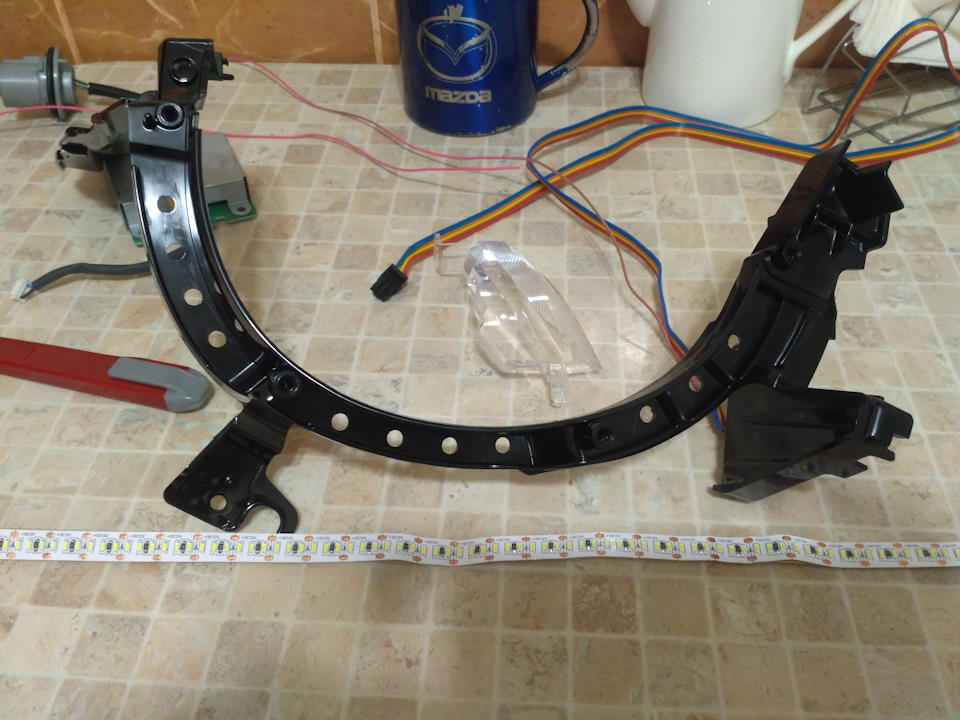 Ремонт LED фар MAZDA своїми силами 4
