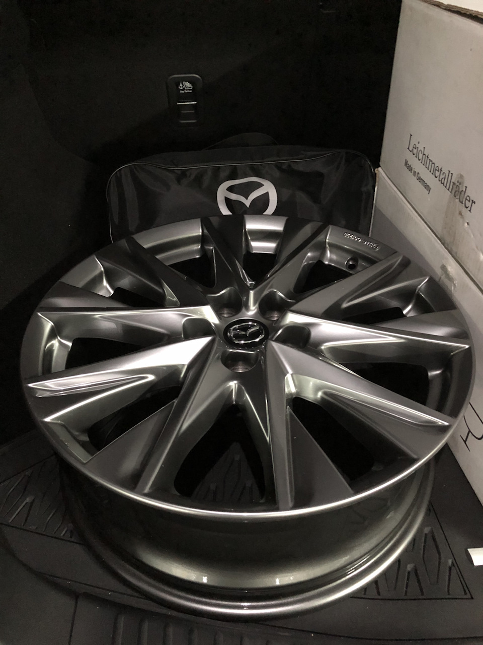 Оригінальні диски Mazda KB8PV3810 та датчики тиску в шинах BB0237140 2