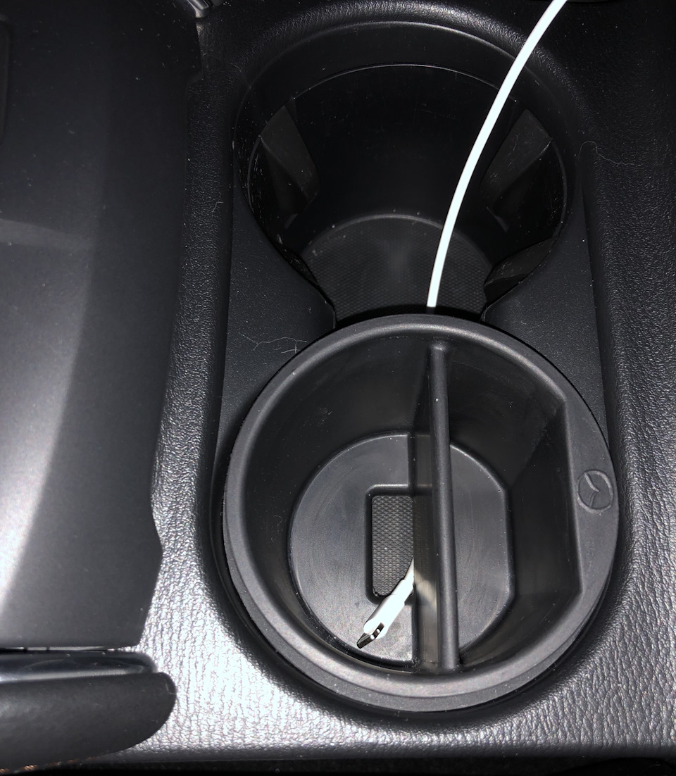 Склянка для дрібниць в підсклянник Mazda C830V0890 1