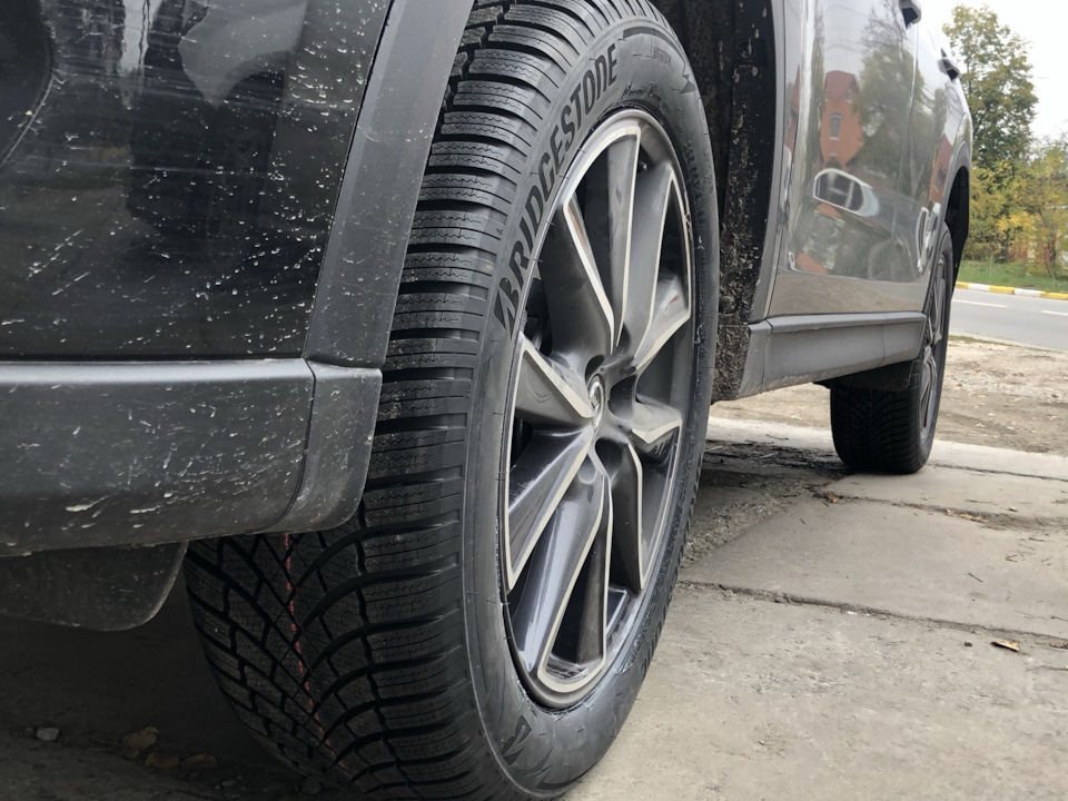 Bridgestone Blizzak LM005 1