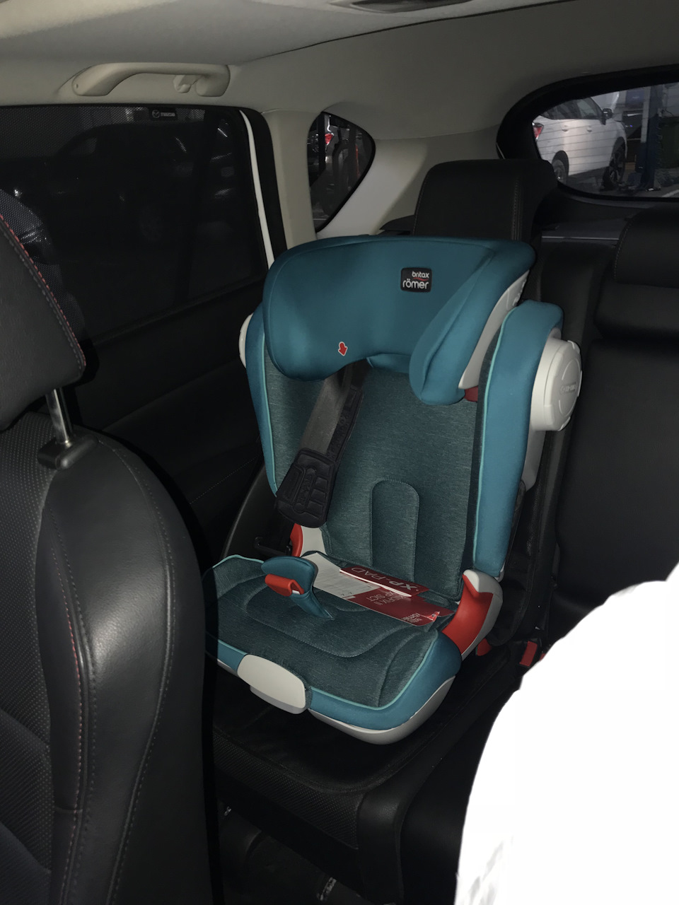 Дитяче крісло Romer Kid Fix II XP Sict Green Marble 4