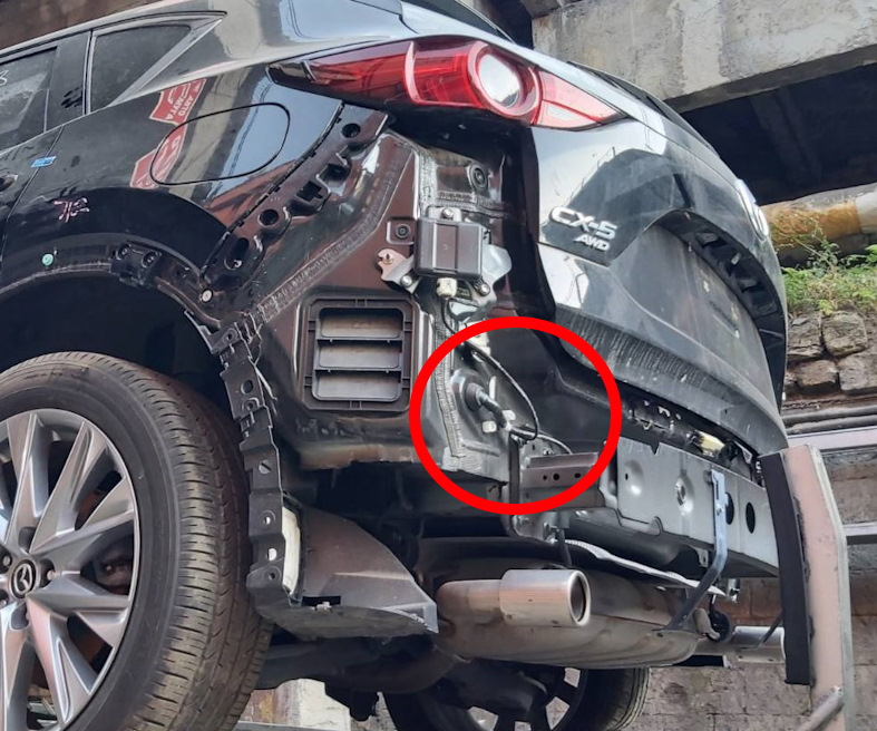 Встановлення та активація задньої протитуманки Mazda CX-5 2