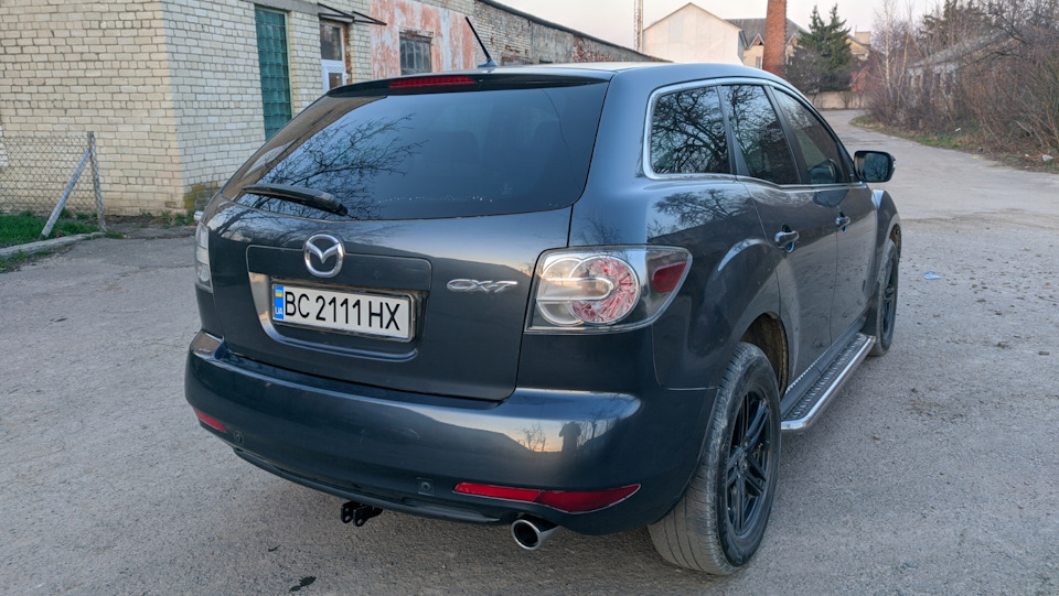 Встановлення фаркопа на Mazda CX7 4