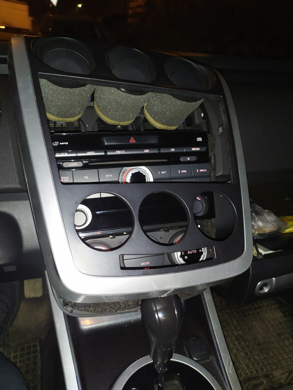 Mazda cx7 установка aux. 3