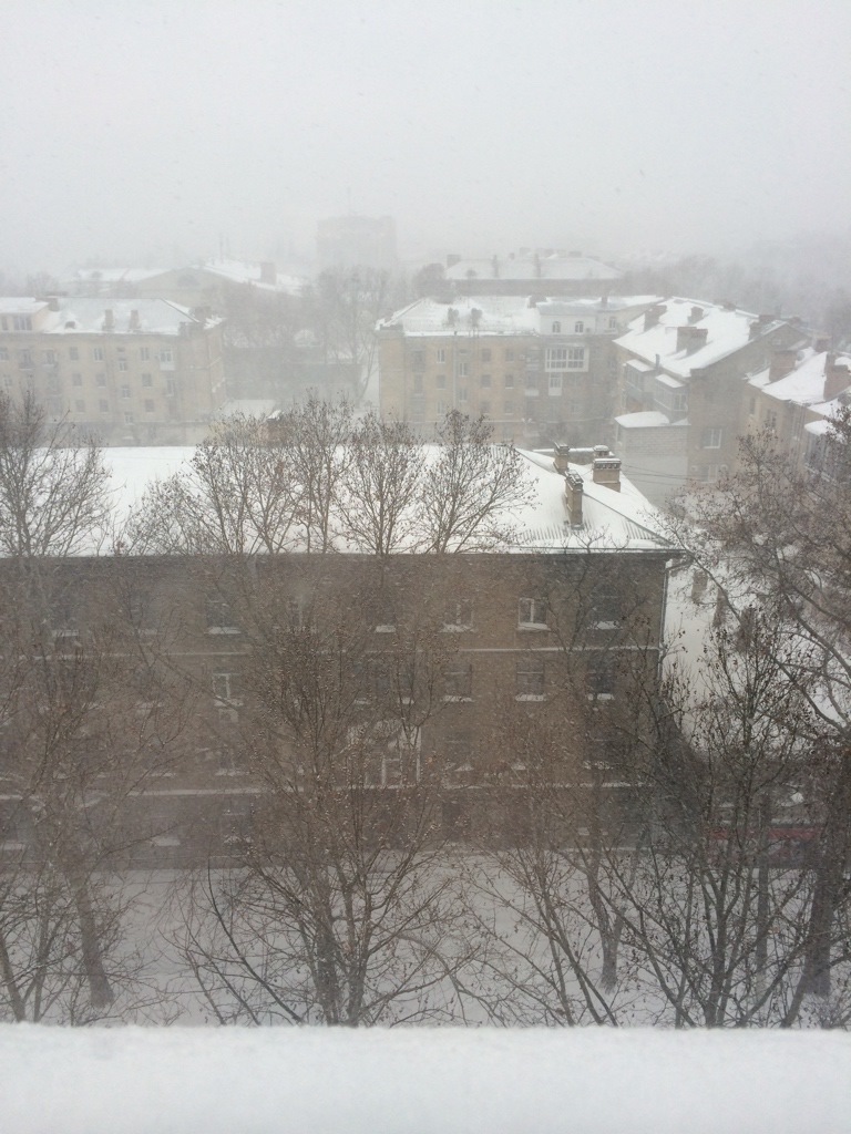 Сів на пузо... Сніг глибокий виявився... 3