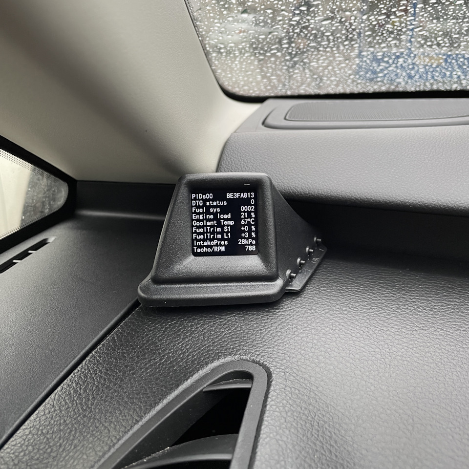 Багатофункціональний HUD-гаджет OBD2 3