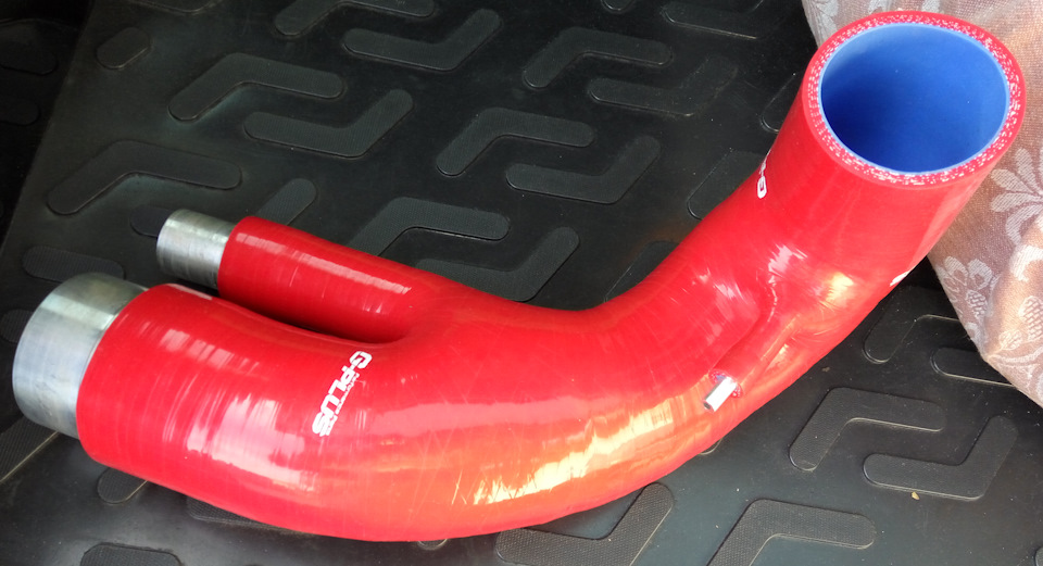 Silicone Turbo Inlet 2