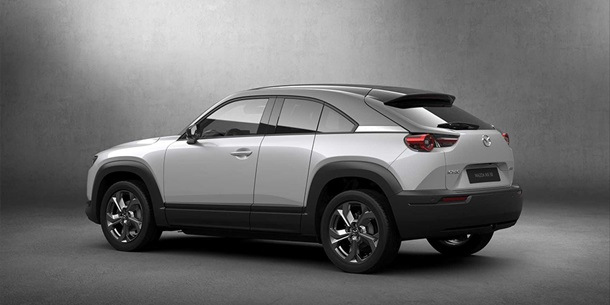 У Токіо представили електрокросовер Mazda MX-30 2