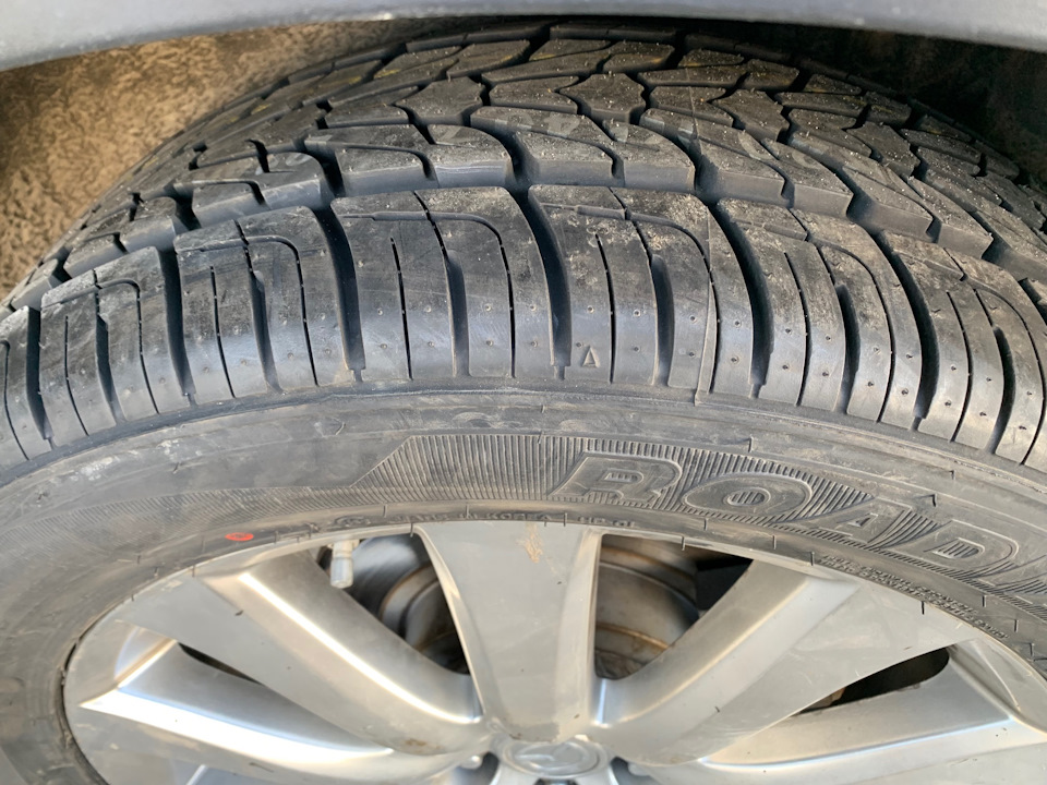 Літні шини Roadstone (Nexen) Roadian H/P SUV 255/50 R20 109V 4