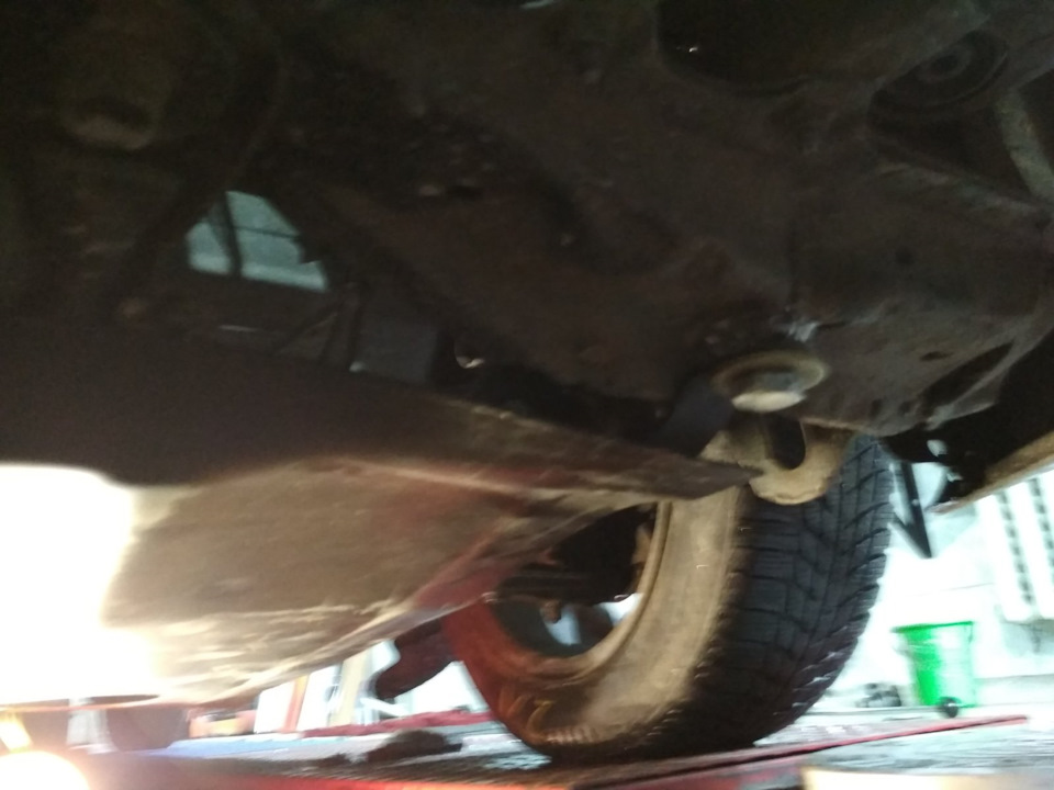 Захист двигуна Mazda mx3 1