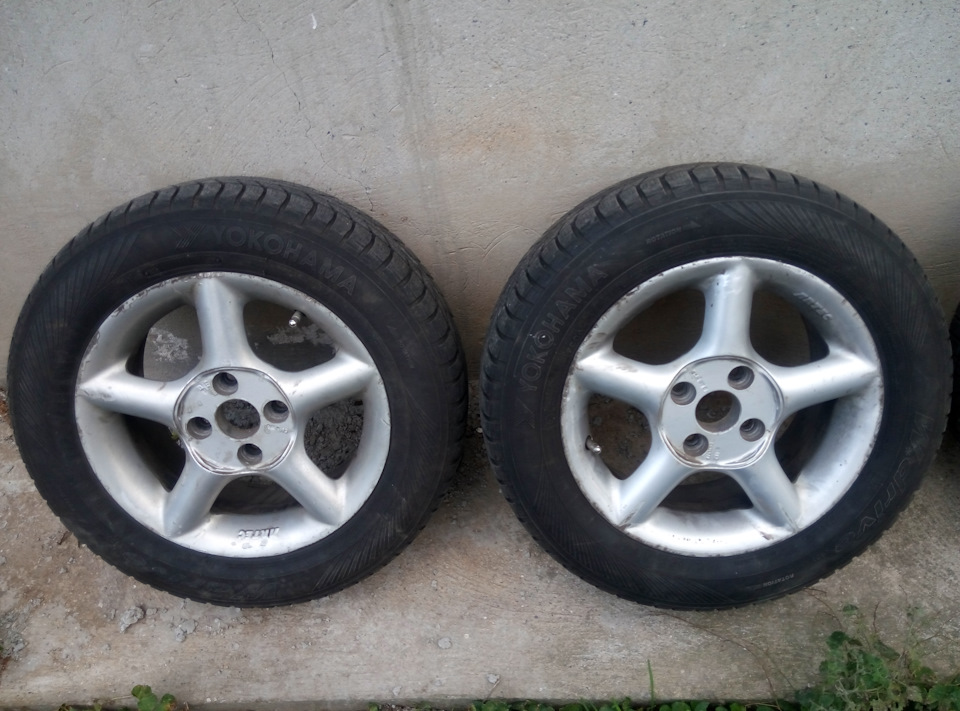 Продам диски Artec R14 4x100 у зборі Yokohama/Vredestein 185/65 3