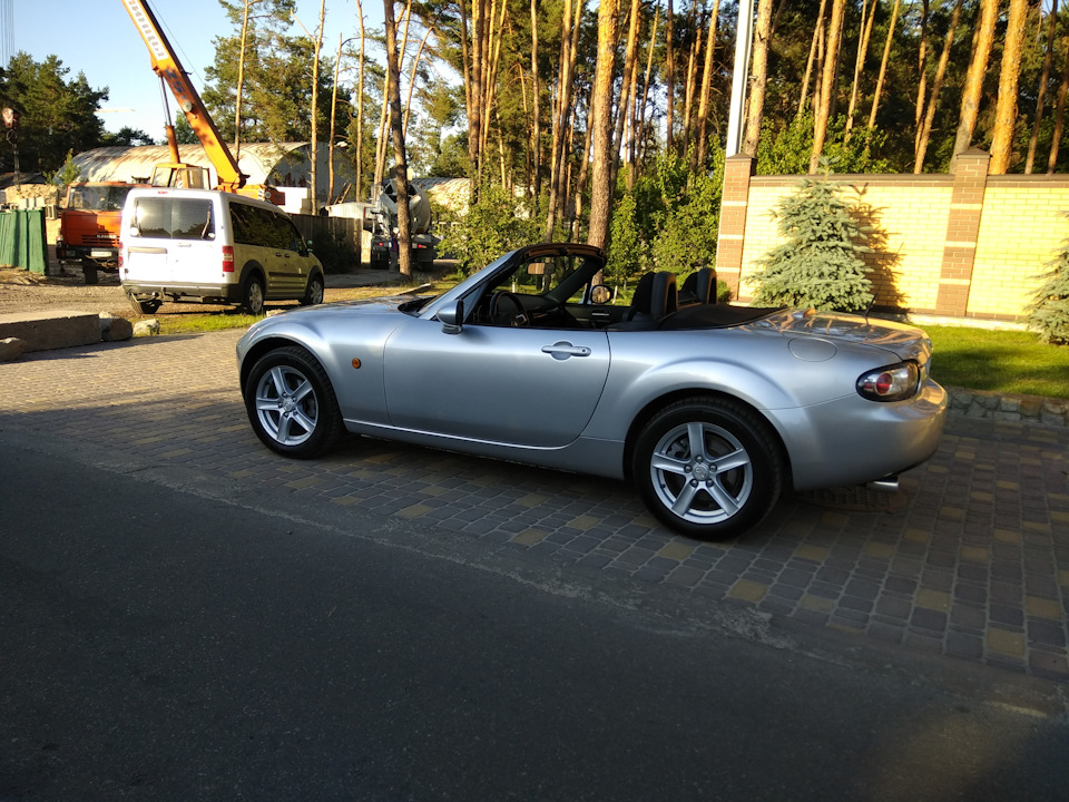 Cleaned, polished and waxed 4