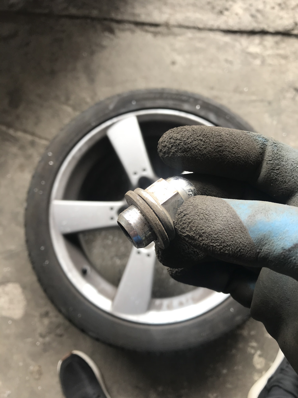 Brembo, проставки та гайки. 5