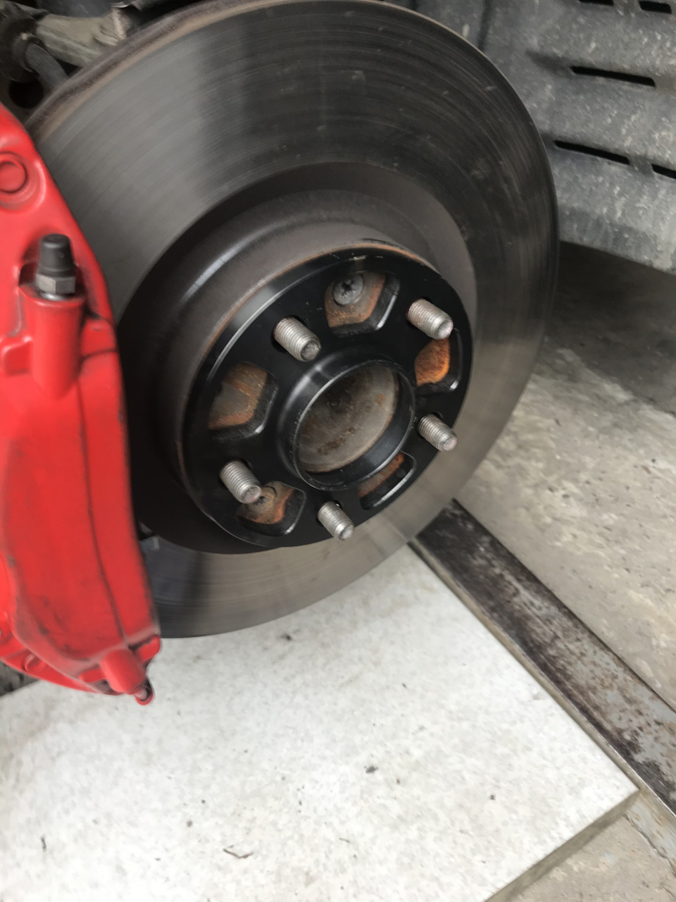 Brembo, проставки та гайки. 3