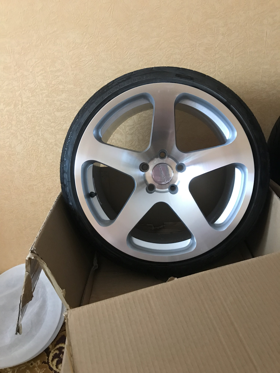 Гума на Varrstoen MK1 3