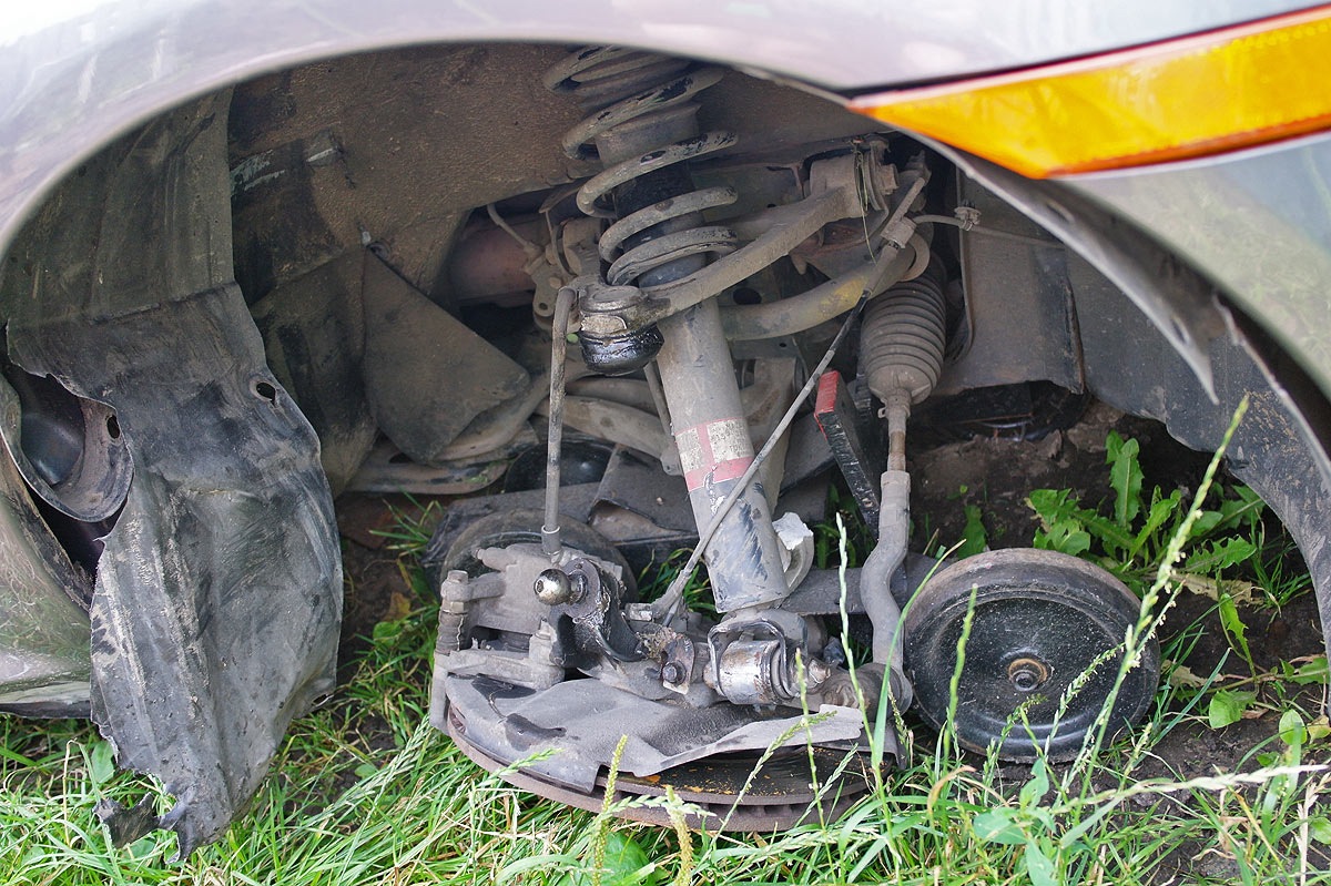 RX-8 та бордюр 2