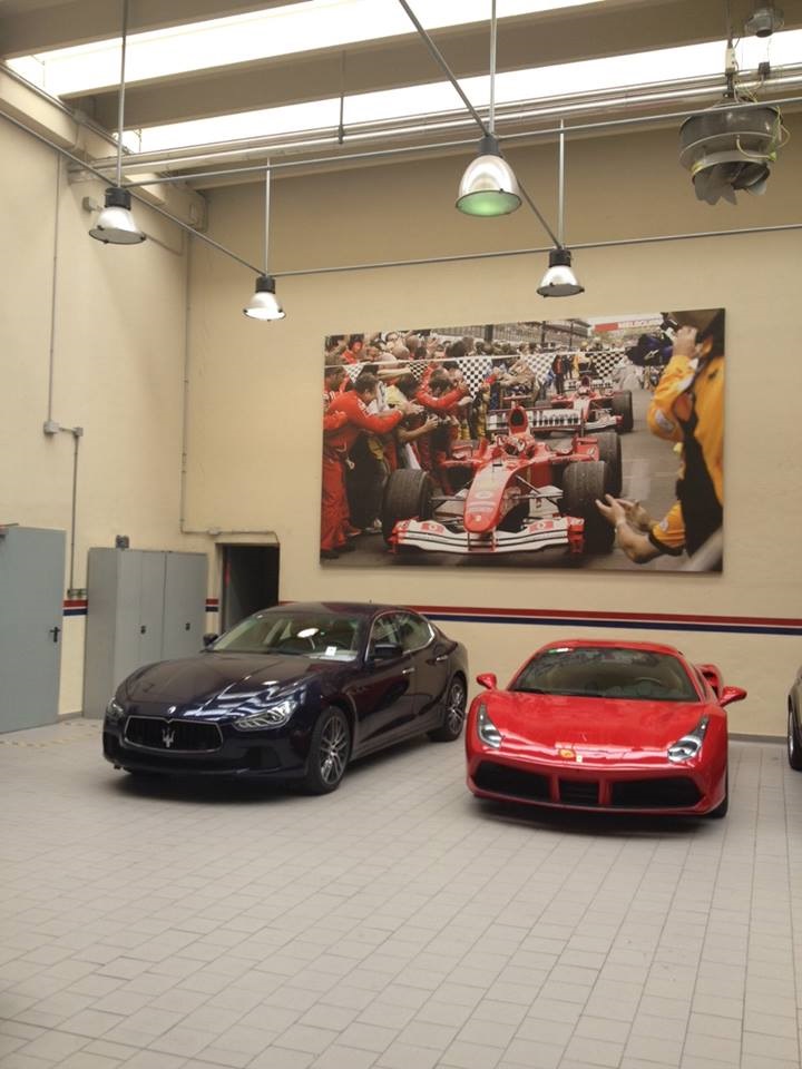 Відвідав Рим і не пропустив салон Ferrari та Maserati 2