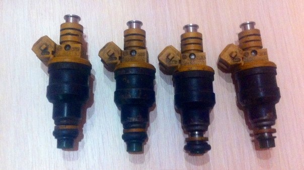 Продам форсунки з C20LET 1