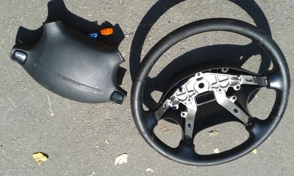 Продам подушку безпеки AIRBAG Mazda Xedos 6 2