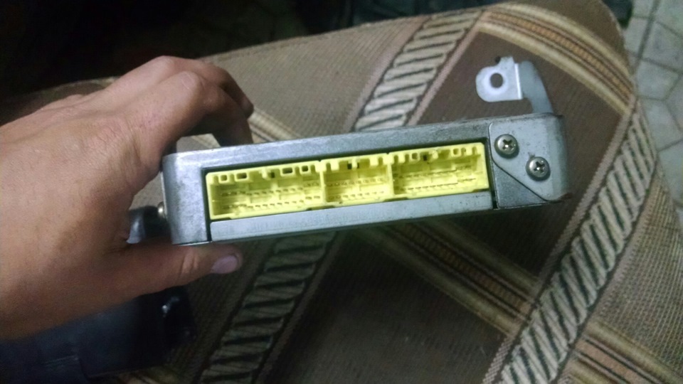 Хлопці продам запчастини на ксюху 1