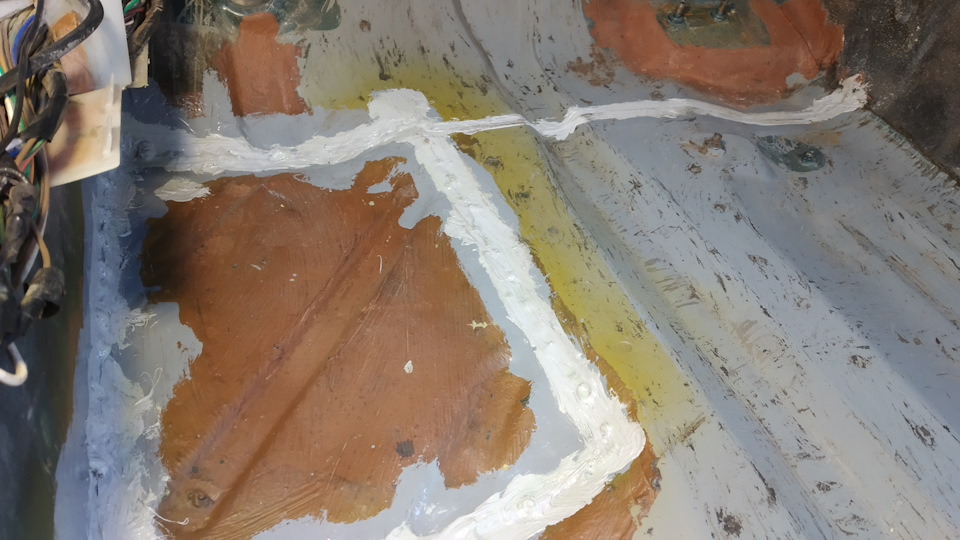Диво зварювальник😬. Краще б зробив сам😡🤕 4
